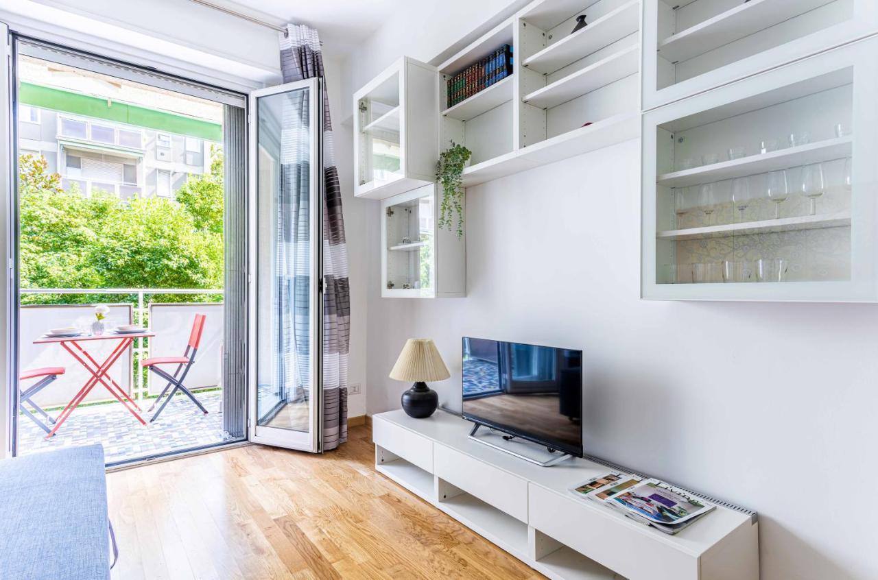 Joivy Adorable Flat With Balcony Apartment Milan Luaran gambar